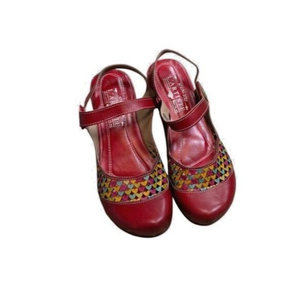 L’Artiste Spring Step Size 38 US 7.5-8 Amour Red Leather MaryJane Sandals Hearts - Picture 1 of 9